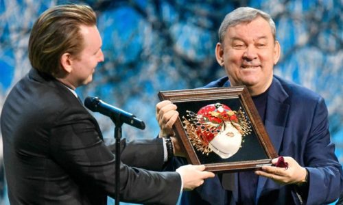 «Золотая маска» назвала главных героев театрального сезона