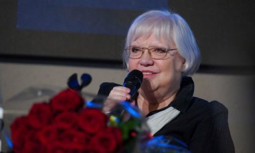 Светлана Крючкова возвращается во МХАТ