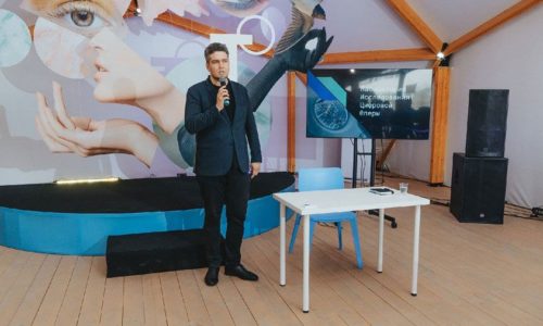Режиссер Дмитрий Отяковский: «Цифровую оперу я бы назвал альтернативой не живому ее исполнению, а просмотру сериала на Netflix или компьютерной игре»