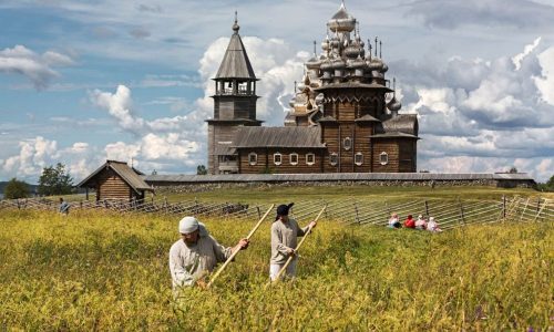 В музее-заповеднике «Кижи» прошел традиционный сенокос