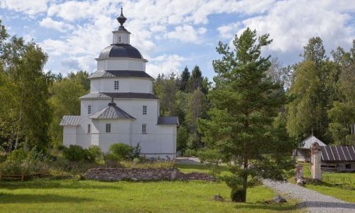 В отреставрированной церкви в Вологодской области отметили праздник «Ильин день на Цыпино»