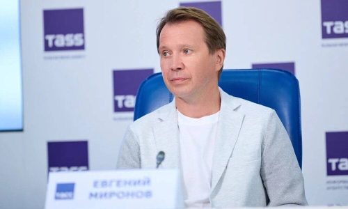 Евгений Миронов появится в новом образе в спектакле Театра наций