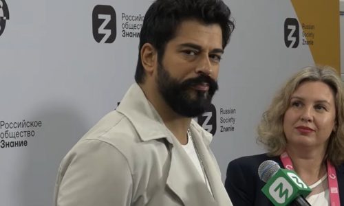 Турецкий актер Бурак Озчивит рассказал о съемках в «Елках»