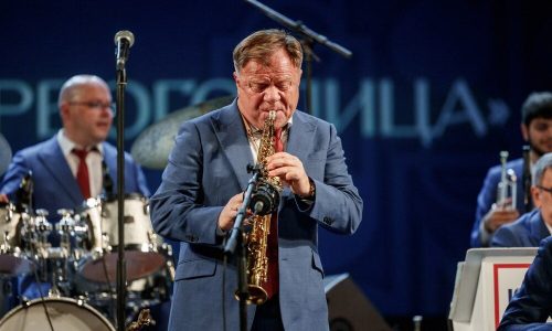 Бутман заявил, что российские музыканты могут достойно заменить показ Венской оперы