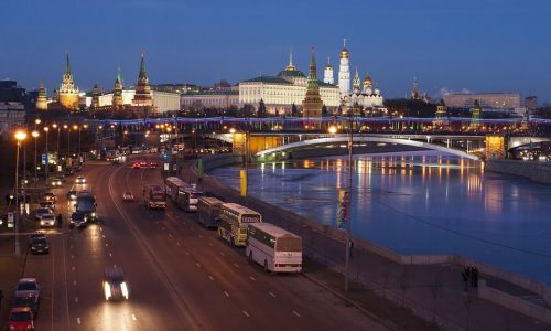 В Москве начался фестиваль световых инсталляций «Город света»