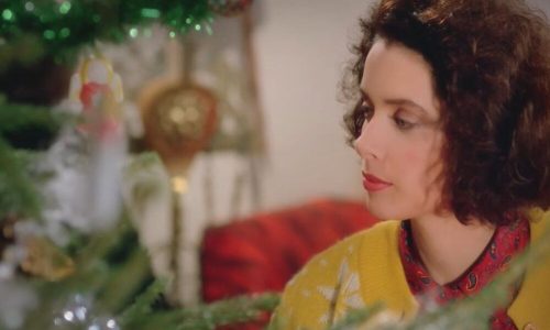 Песня Last Christmas снова возглавила британский рождественский хит-парад