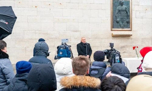 В Москве открыли памятную доску советскому боксеру Попенченко