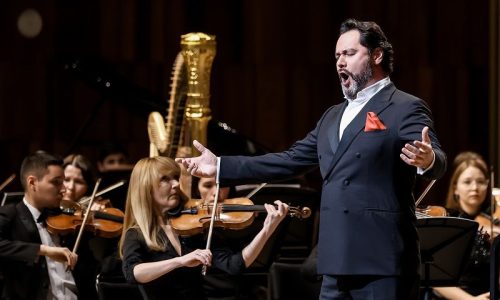 Оперный театр в Неаполе отменил выступление Ильдара Абдразакова после обращения евродепутата