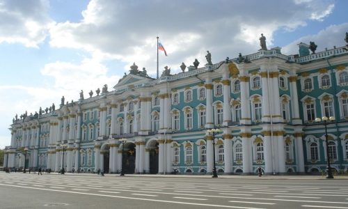 В Эрмитаже появилась тактильная копия античной вазы