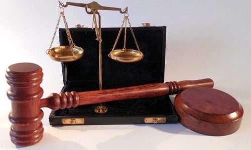 Суд обязал вернуть владельцу снятую с аукциона Sotheby’s картину