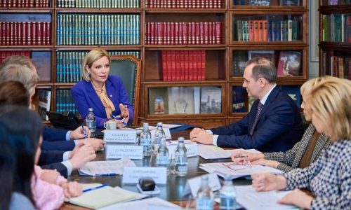 Ольга Любимова обсудила с главой Мордовии мероприятия к 150-летию скульптора Эрьзи