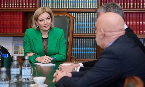 Ольга Любимова встретилась с продюсерами фильма «Красный шелк»