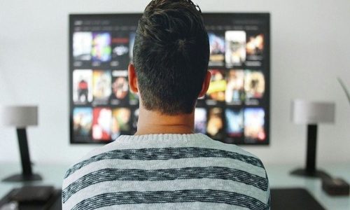 Русский дом в Берлине запустил показ сериала «Слово пацана. Кровь на асфальте»